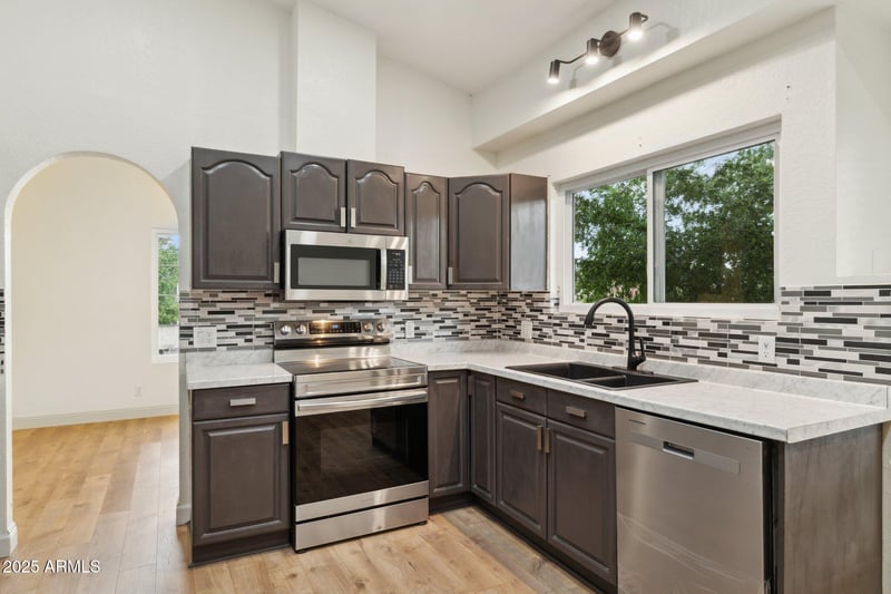 4919 Dixon Cir, Mesa, AZ 85205