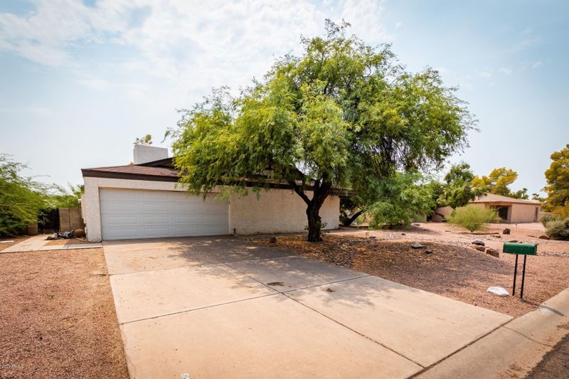 4919 E Altadena Ave, Scottsdale, AZ 85254