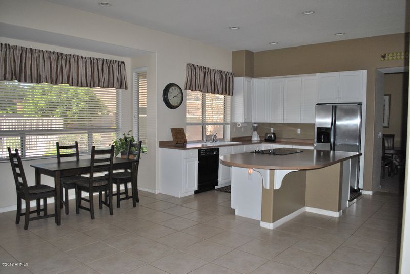 492 N Danielson Way, Chandler, AZ 85225