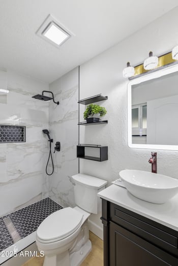 4920 Michigan Ave, Glendale, AZ 85308