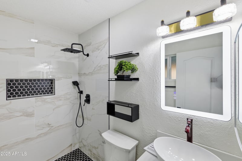 4920 Michigan Ave, Glendale, AZ 85308