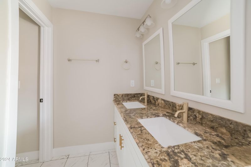 4922 S 23rd Dr, Phoenix, AZ 85041