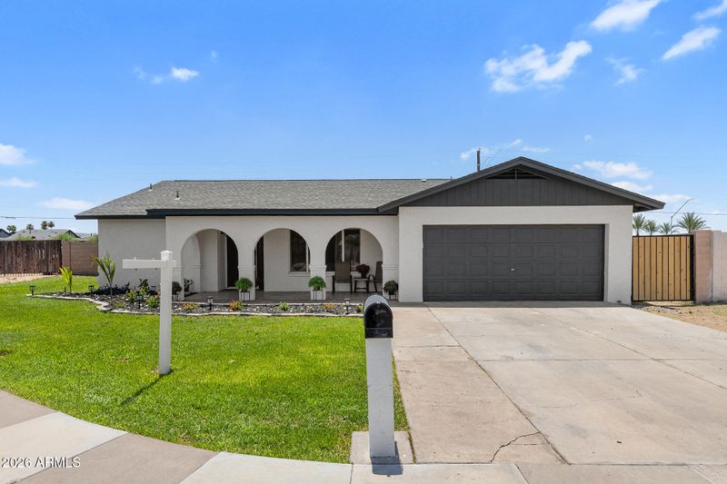 4923 W Becker Ln, Glendale, AZ 85304