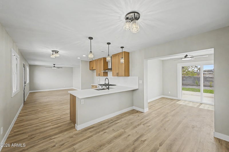 4923 W Cypress St, Phoenix, AZ 85035