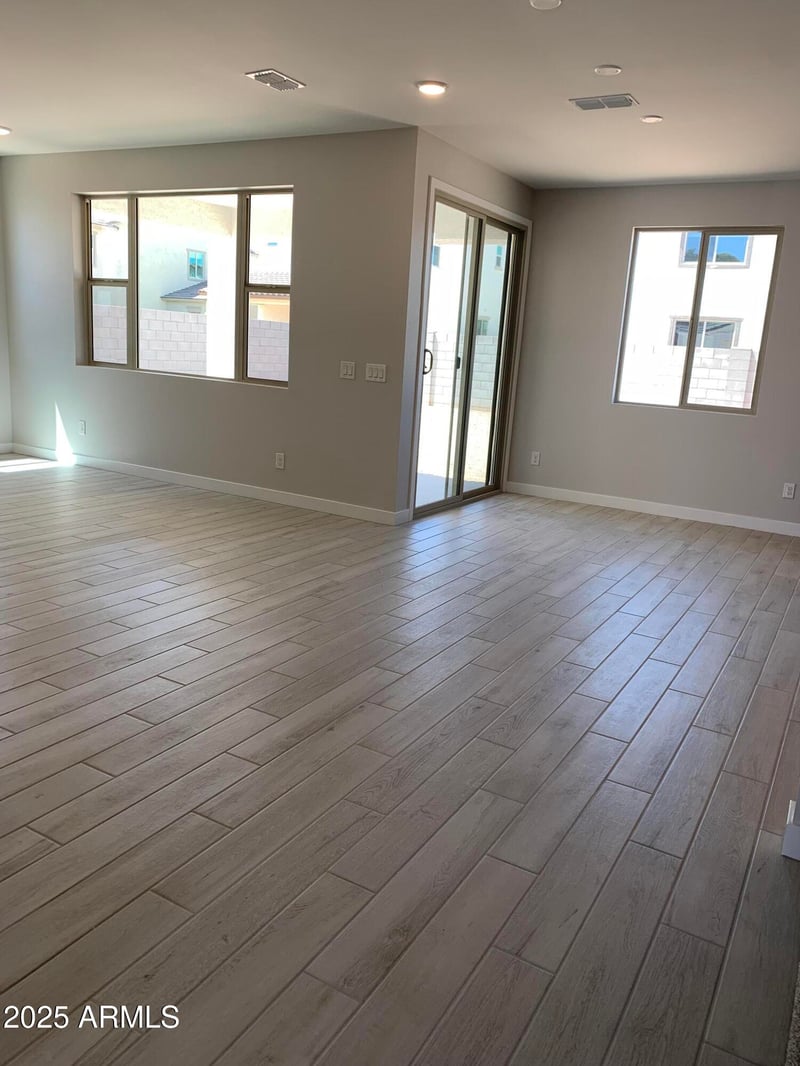 4924 Brown St, Glendale, AZ 85302