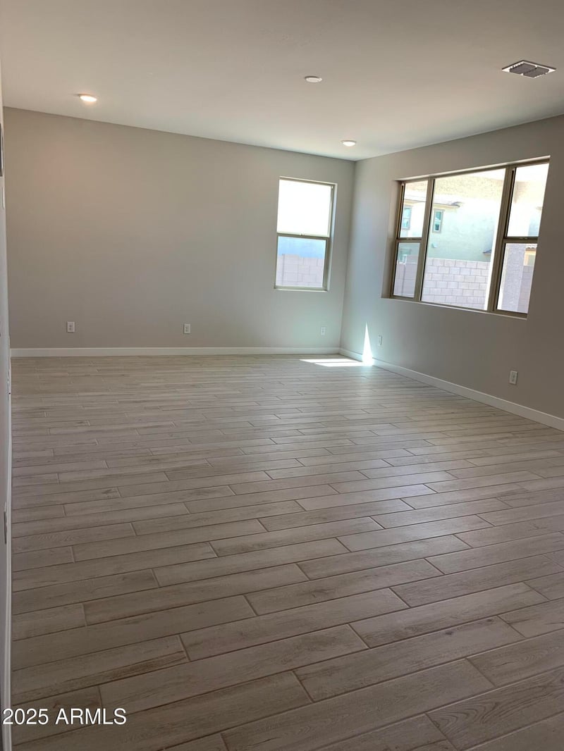 4924 Brown St, Glendale, AZ 85302