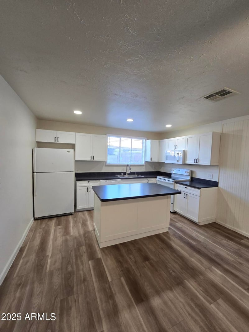 4924 Catalina Dr, Phoenix, AZ 85031