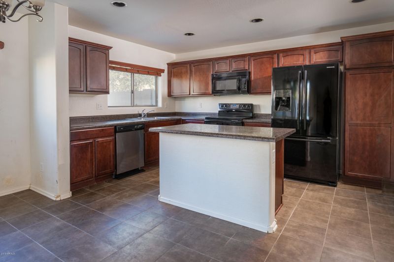 4924 N 108th Dr, Phoenix, AZ 85037