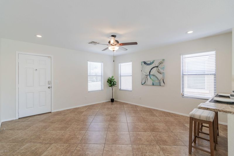 4924 S 25th Ave, Phoenix, AZ 85041