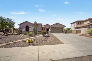 4924 Silva Dr, New River, AZ 85087