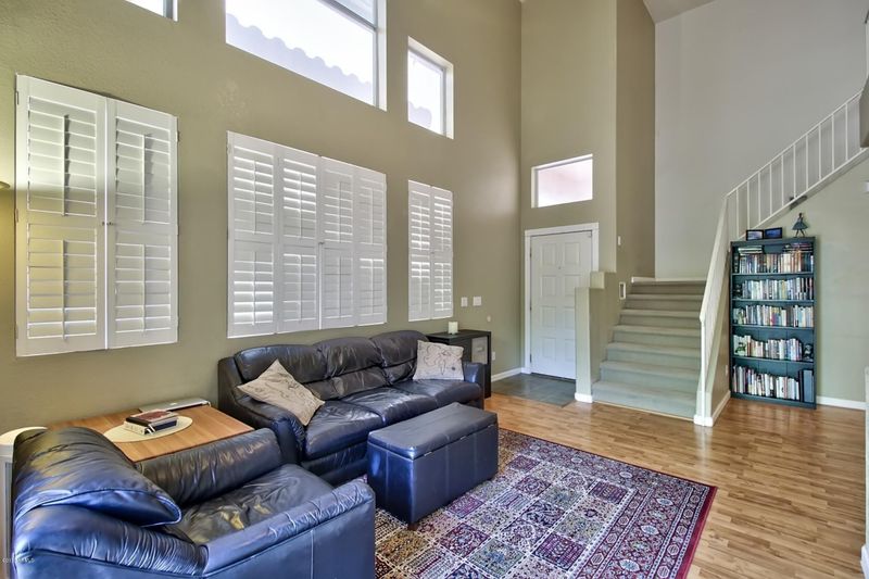 4924 W Wahalla Ln, Glendale, AZ 85308
