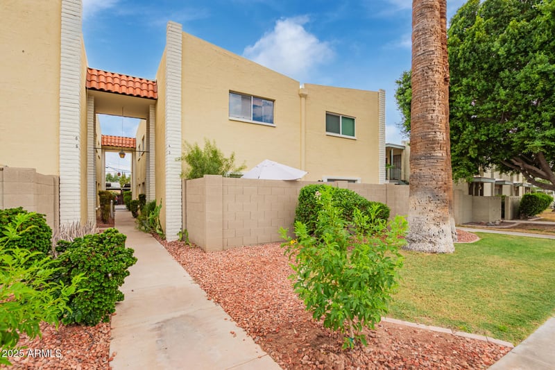 4925 73rd St #4, Scottsdale, AZ 85251