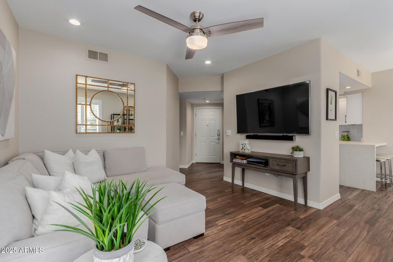 4925 Desert Cove Ave #141, Scottsdale, AZ 85254