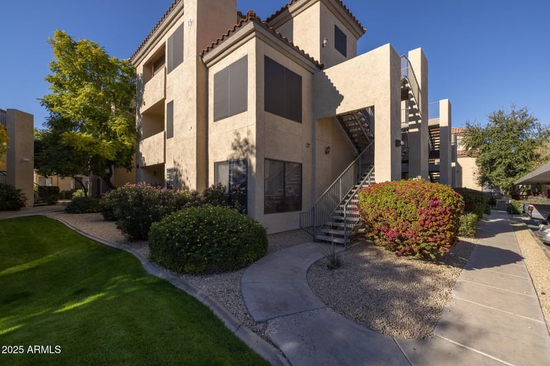 4925 Desert Cove Ave #255, Scottsdale, AZ 85254