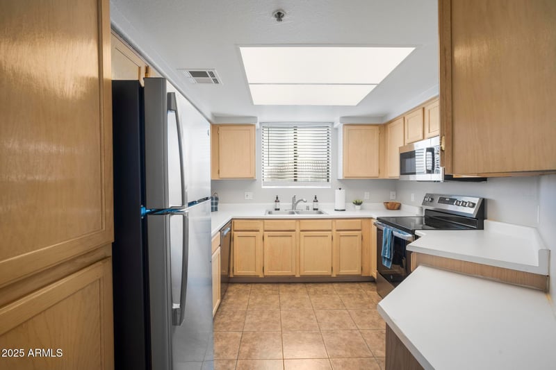 4925 Desert Cove Ave #360, Scottsdale, AZ 85254