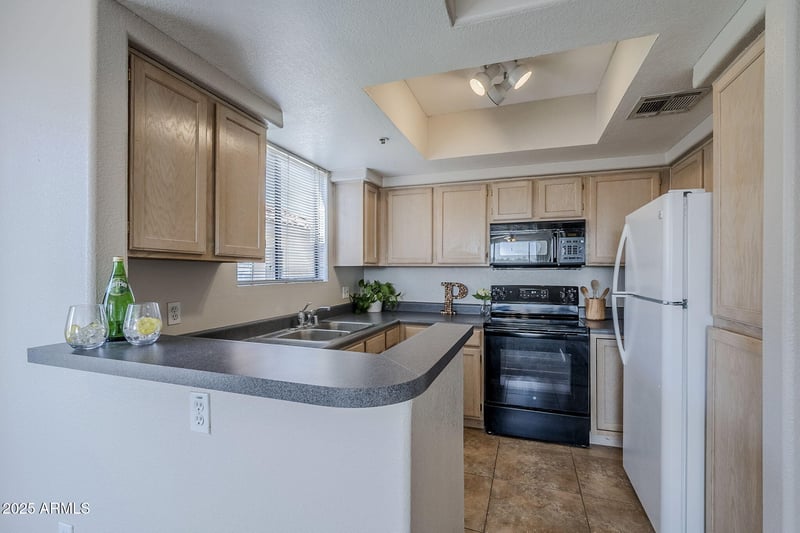 4925 E Desert Cove Ave #326, Scottsdale, AZ 85254