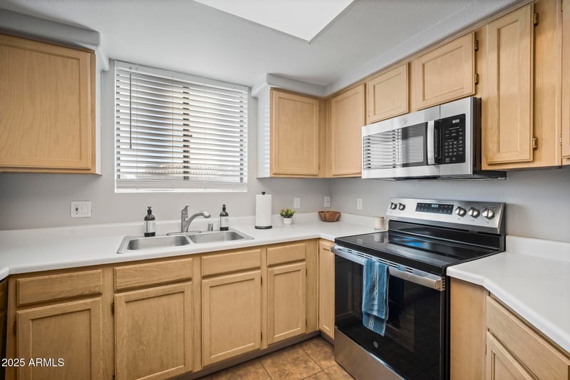 4925 Desert Cove Ave #360, Scottsdale, AZ 85254
