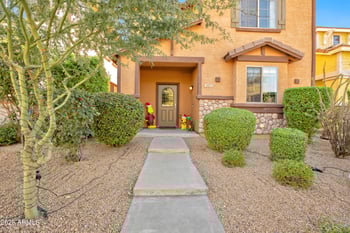 4927 Escuda Dr, Glendale, AZ 85308