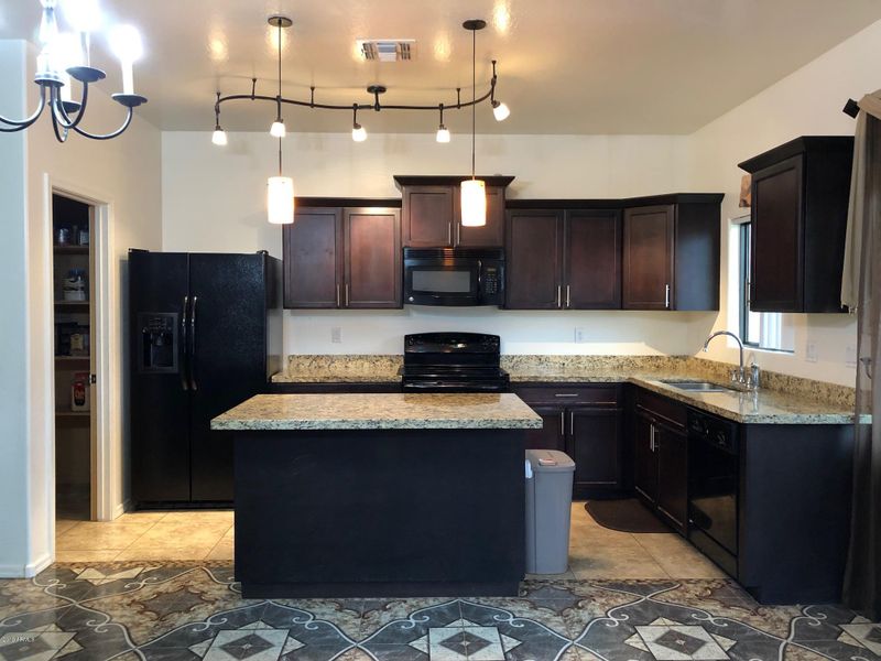 4929 S 5th Ave, Phoenix, AZ 85041