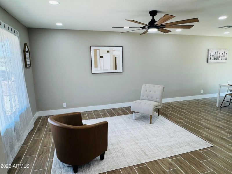 4929 W Townley Ave, Glendale, AZ 85302
