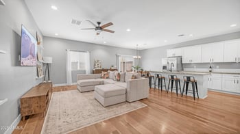 4931 11th Pl, Phoenix, AZ 85040