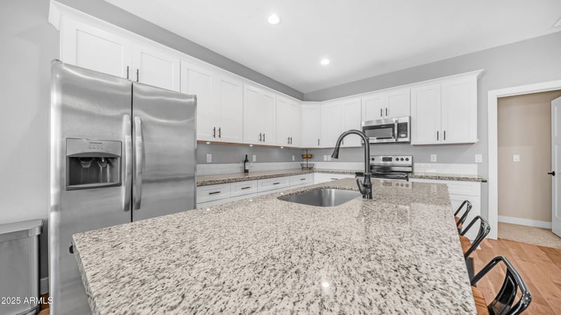 4931 11th Pl, Phoenix, AZ 85040