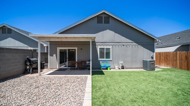 4931 11th Pl, Phoenix, AZ 85040