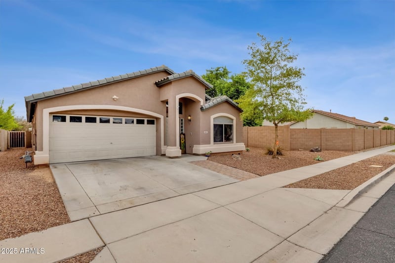 4931 Desert Dr, Laveen, AZ 85339