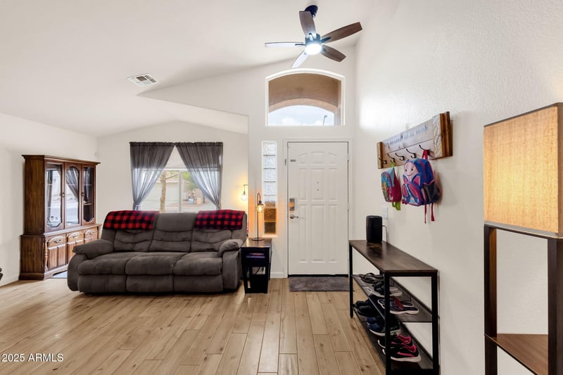 4931 Desert Dr, Laveen, AZ 85339