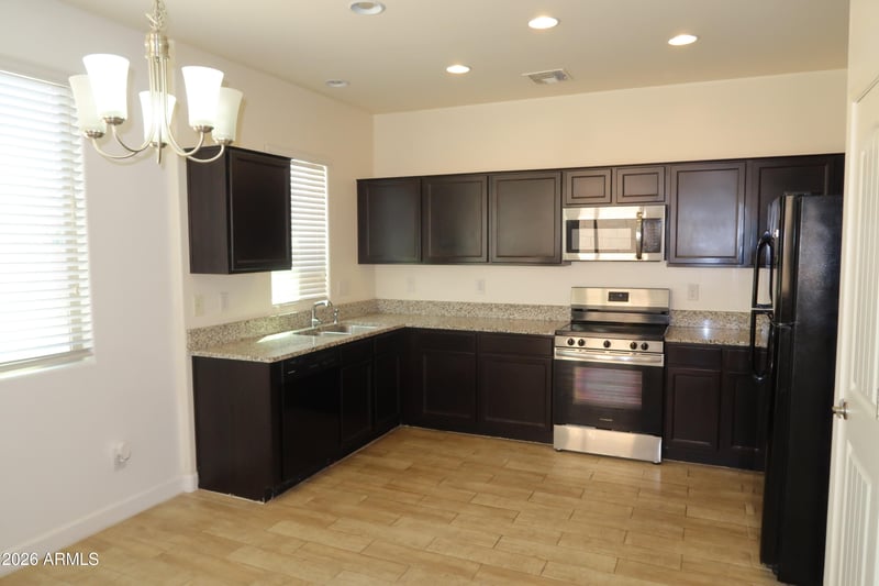 4931 Sunstone Dr, San Tan Valley, AZ 85143