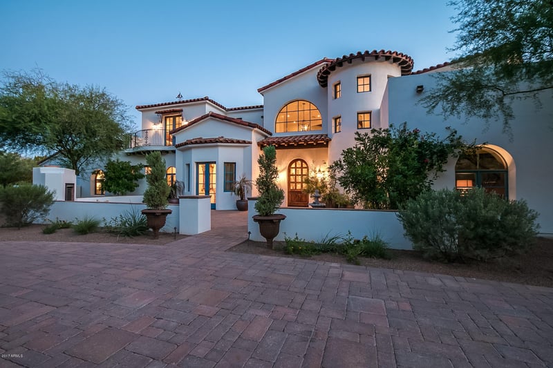 4931 E White Gates Dr, Phoenix, AZ 85018