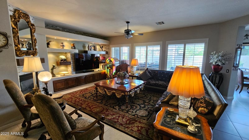 4931 Tangerine Ln, Gilbert, AZ 85298