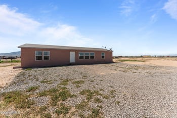 49316 528th Ave, Aguila, AZ 85320