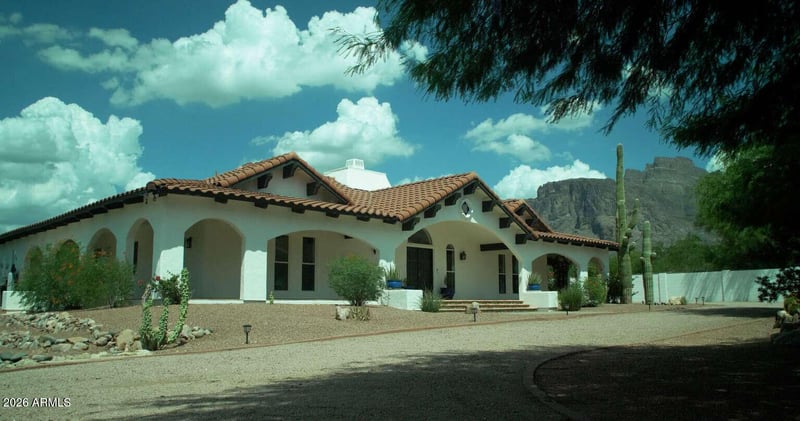 4932 E Greasewood St, Apache Junction, AZ 85119