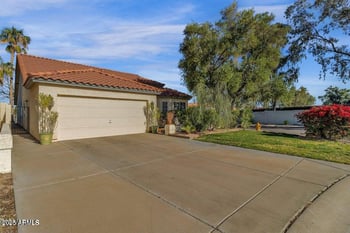4932 Monte Way, Phoenix, AZ 85044