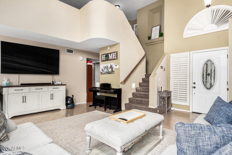 4932 Oraibi Dr, Glendale, AZ 85308