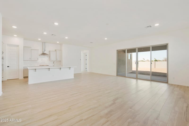 4933 Capistrano Ave, Laveen, AZ 85339