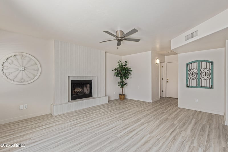 4933 Downing St, Mesa, AZ 85205
