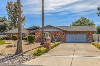 4933 Fallen Leaf Ln, Glendale, AZ 85310