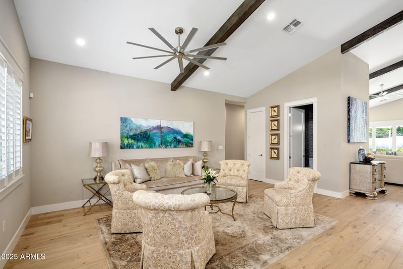 4933 Whitton Ave, Phoenix, AZ 85018