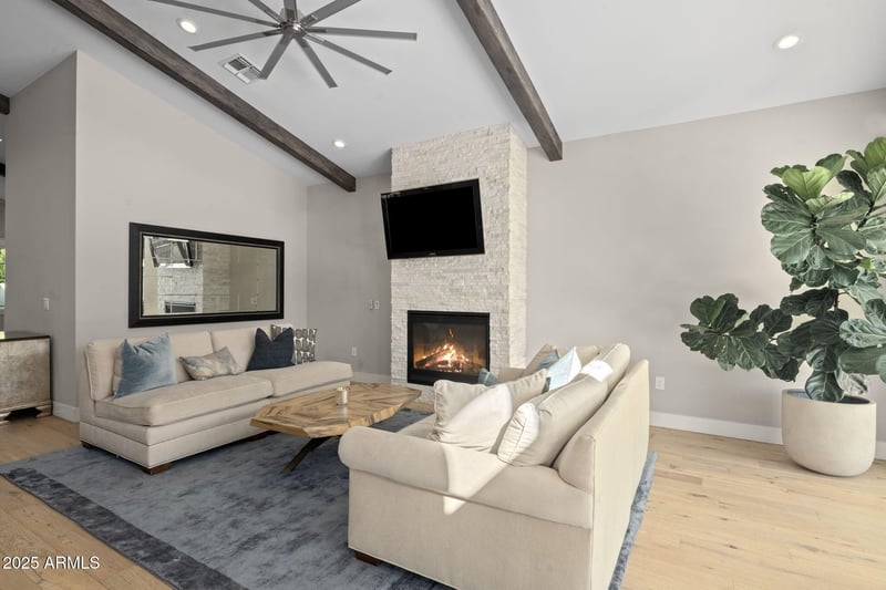 4933 Whitton Ave, Phoenix, AZ 85018