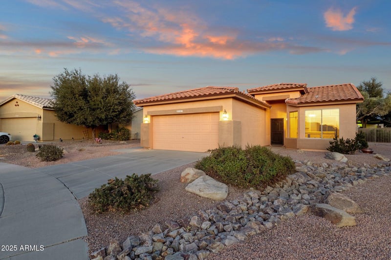 4937 Peach Willow Ln, Gilbert, AZ 85298
