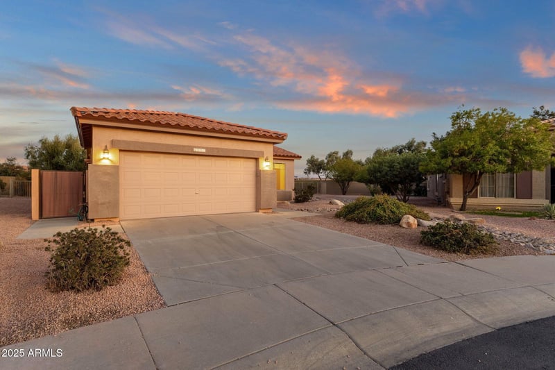 4937 Peach Willow Ln, Gilbert, AZ 85298