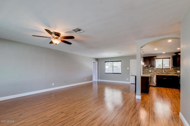 4937 W Osborn Rd, Phoenix, AZ 85031