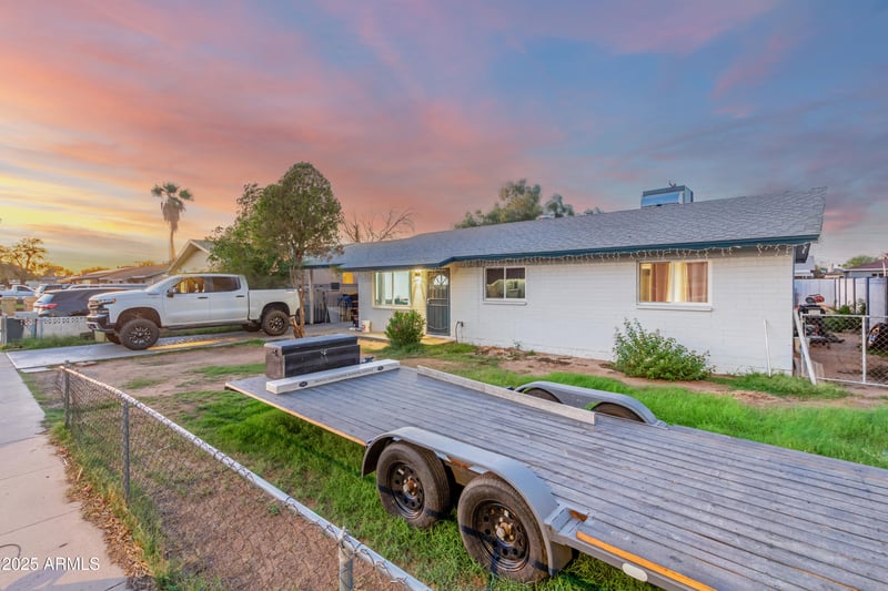 4938 Mclellan Rd, Glendale, AZ 85301