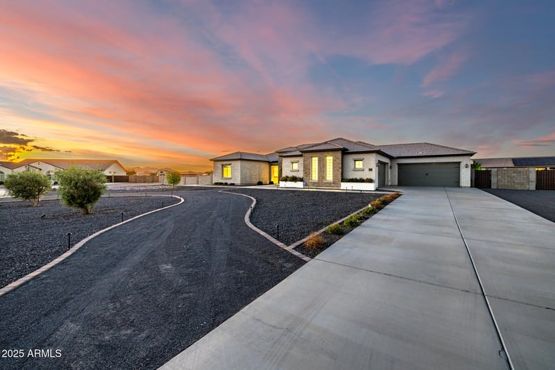 494 Haxtun St, San Tan Valley, AZ 85143