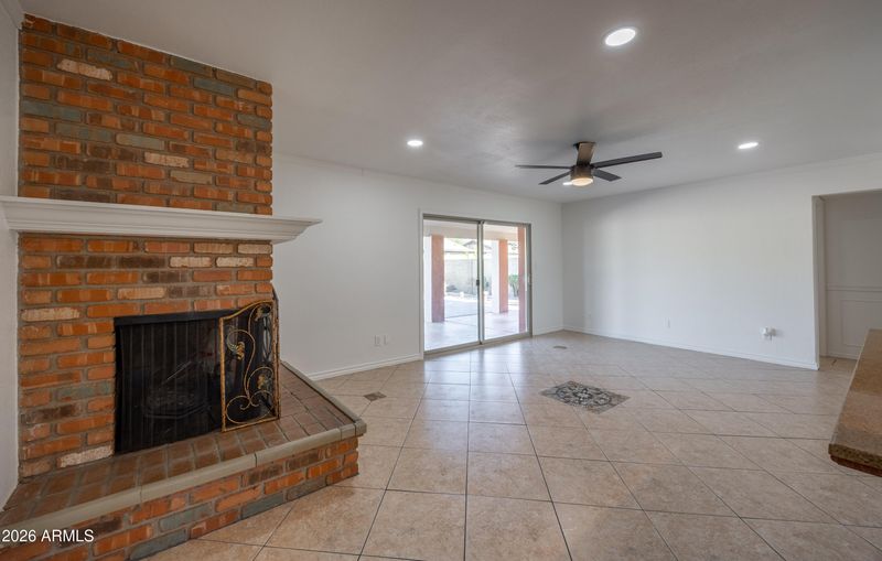 4942 W Purdue Ave, Glendale, AZ 85302