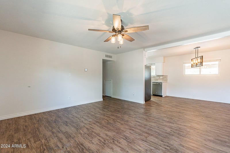 4943 Indian School Rd #4, Phoenix, AZ 85018
