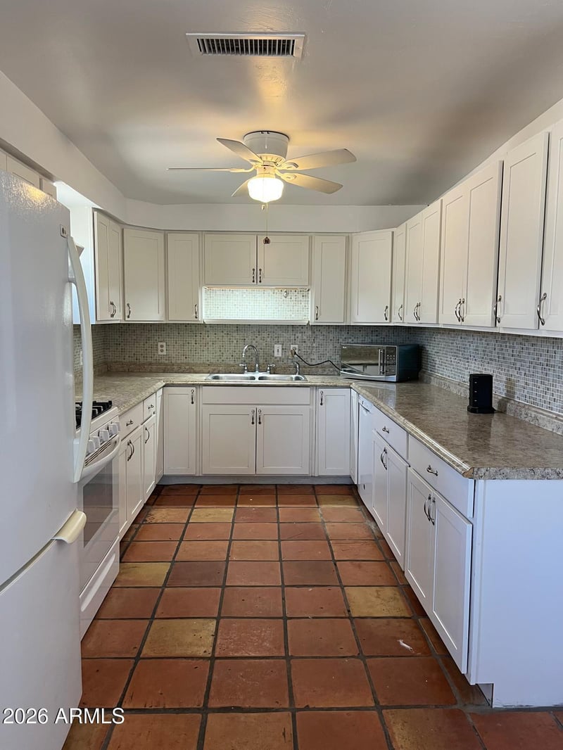 4943 W Citrus Way, Glendale, AZ 85301