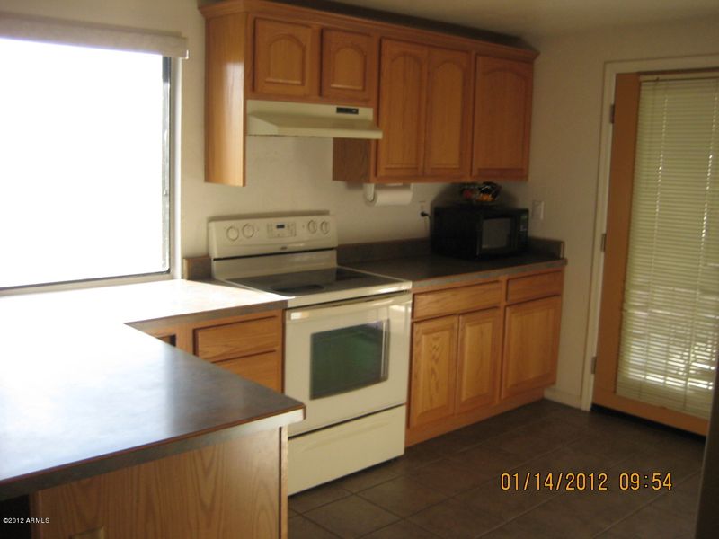 4943 W Golden Ln, Glendale, AZ 85302